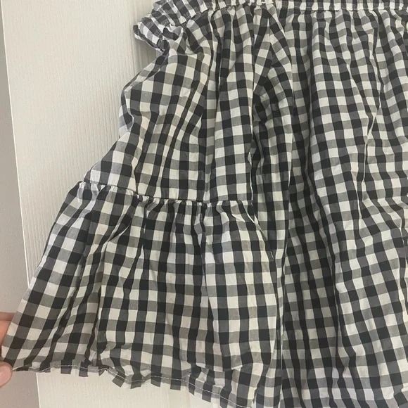 Abercrombie & Fitch Smocked Off the Shoulder Checkered Blouse - Picture 4 of 5